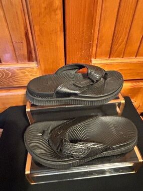 Men's Black Comfort Flip-Flops - Cushioned Sandals